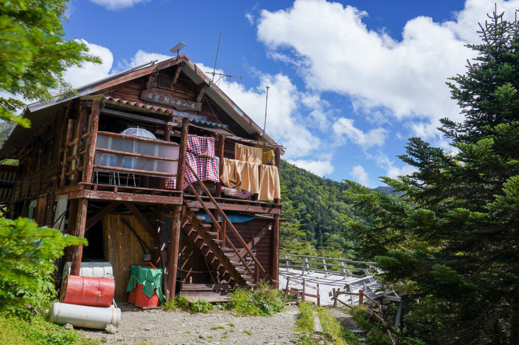 熊の平小屋