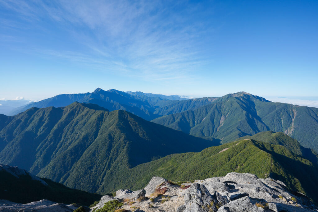 甲斐駒ヶ岳山頂からの景色