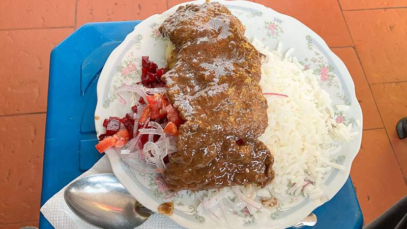 ラパスでローカル飯＆屋台を食べ歩き｜市場グルメと屋台グルメ体験記